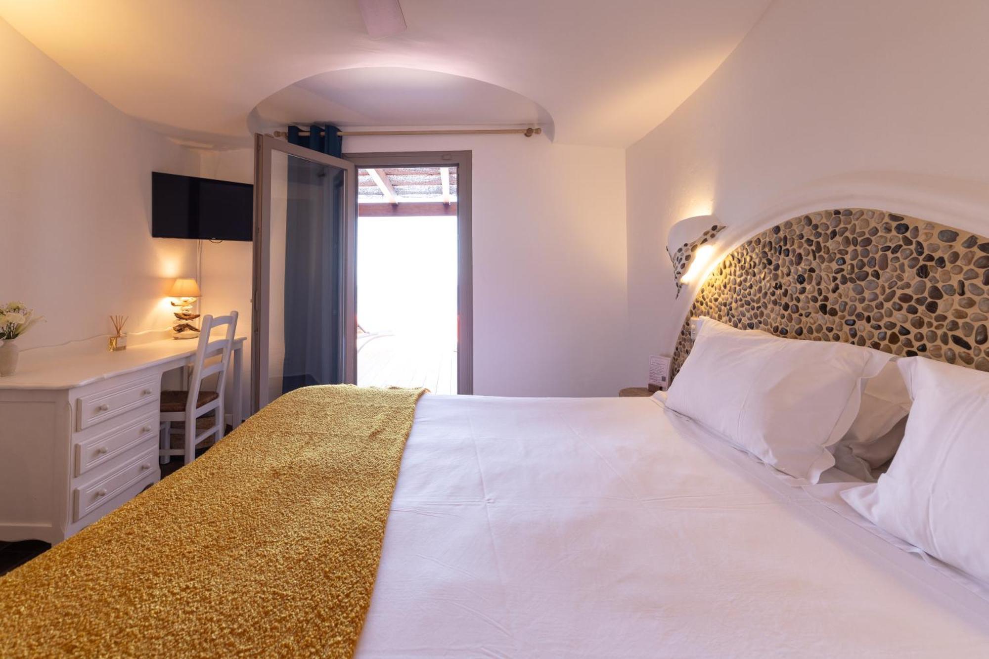 Hotel Dolce Notte Saint-Florent  Exteriör bild